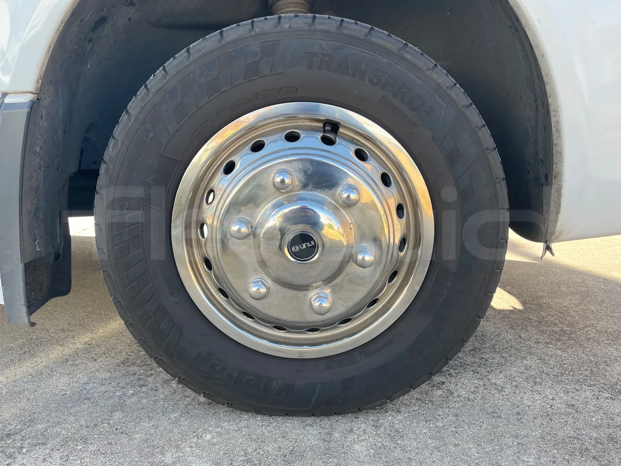 Mercedes-Benz Sprinter UNVI - EUR6/120kW/7.545m - front left tire measurements