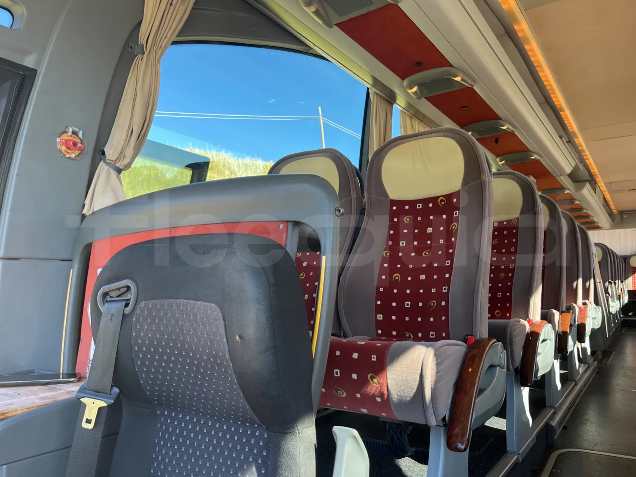 Mercedes-Benz Travego O580 15 RHD - EURO3 - 310kw - 12mt - jack and driver keys