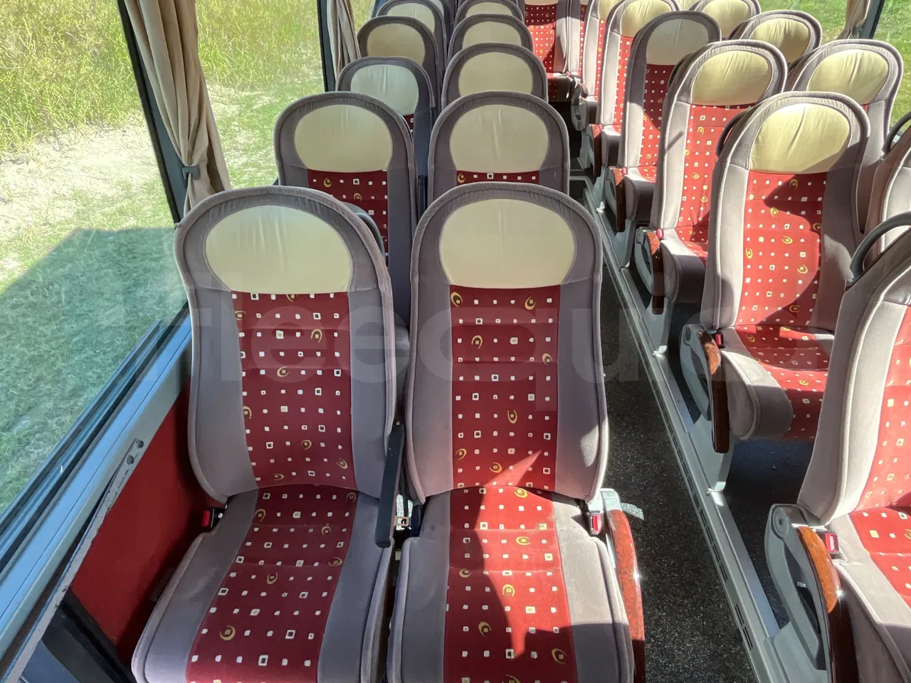 Mercedes-Benz Travego O580 15 RHD - EURO3 - 310kw - 12mt - single seat detail