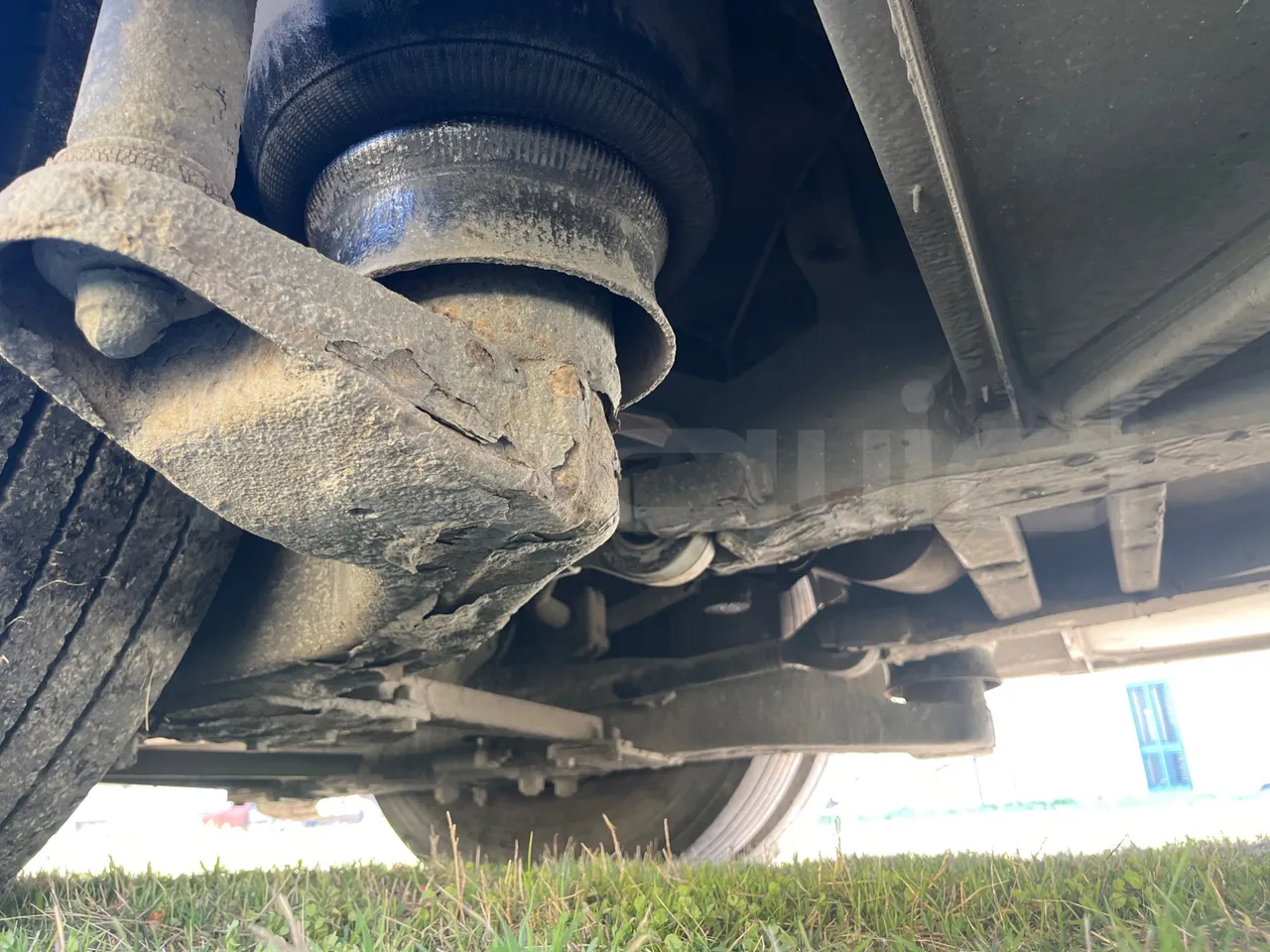 Mercedes-Benz Travego O580 15 RHD - EURO3 - 310kw - 12mt - axle 2 discs left