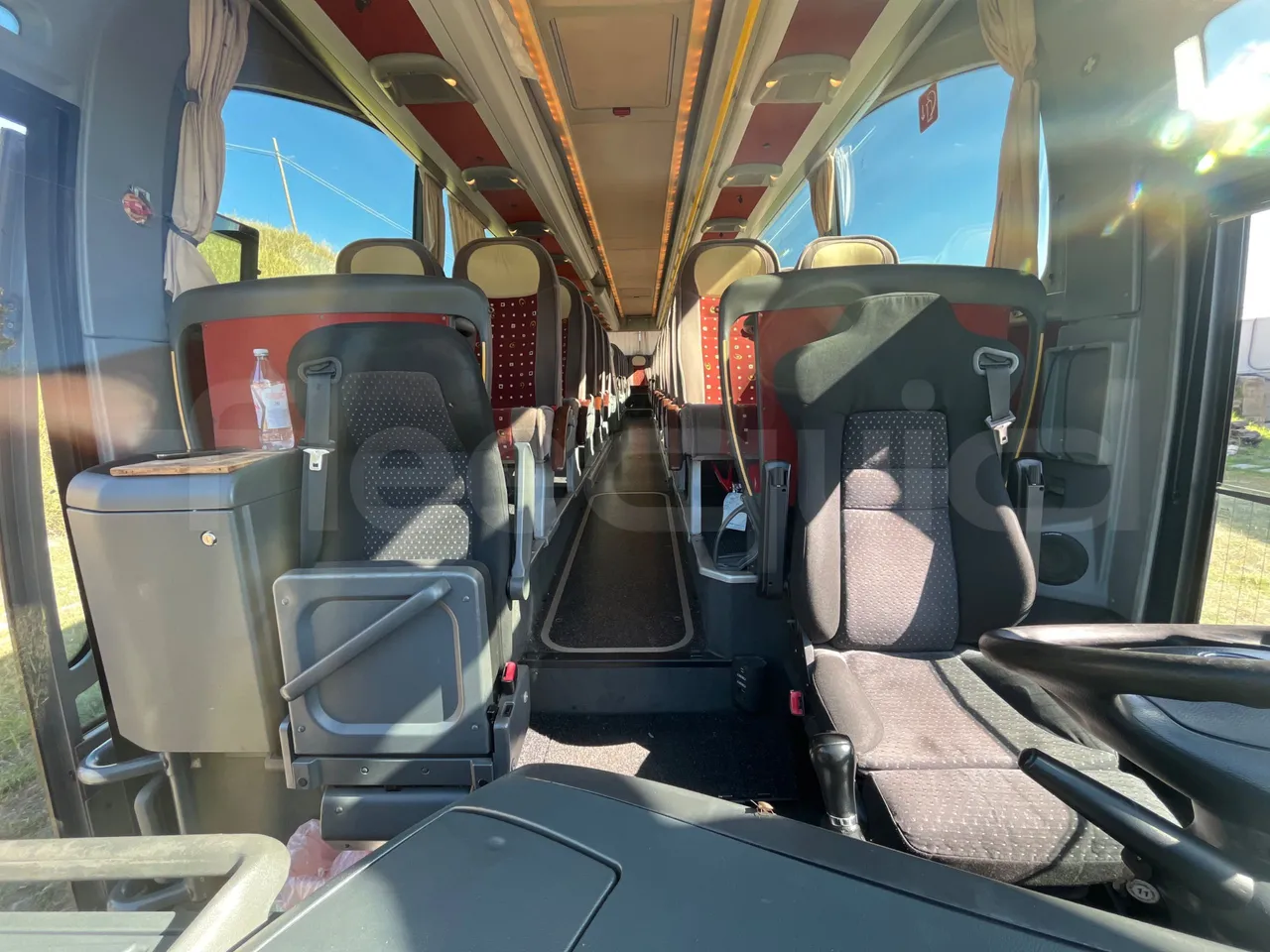 Mercedes-Benz Travego O580 15 RHD - EURO3 - 310kw - 12mt - folding seat photo