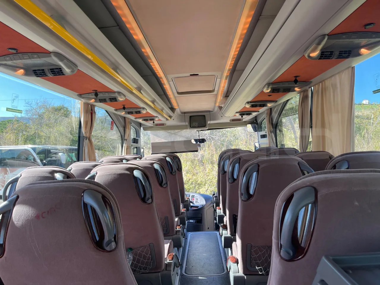 Mercedes-Benz Travego O580 15 RHD - EURO3 - 310kw - 12mt - forward view all seats last row height