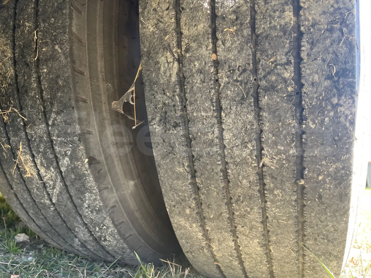 Mercedes-Benz Travego O580 15 RHD - EURO3 - 310kw - 12mt - tread condition second axle tires right