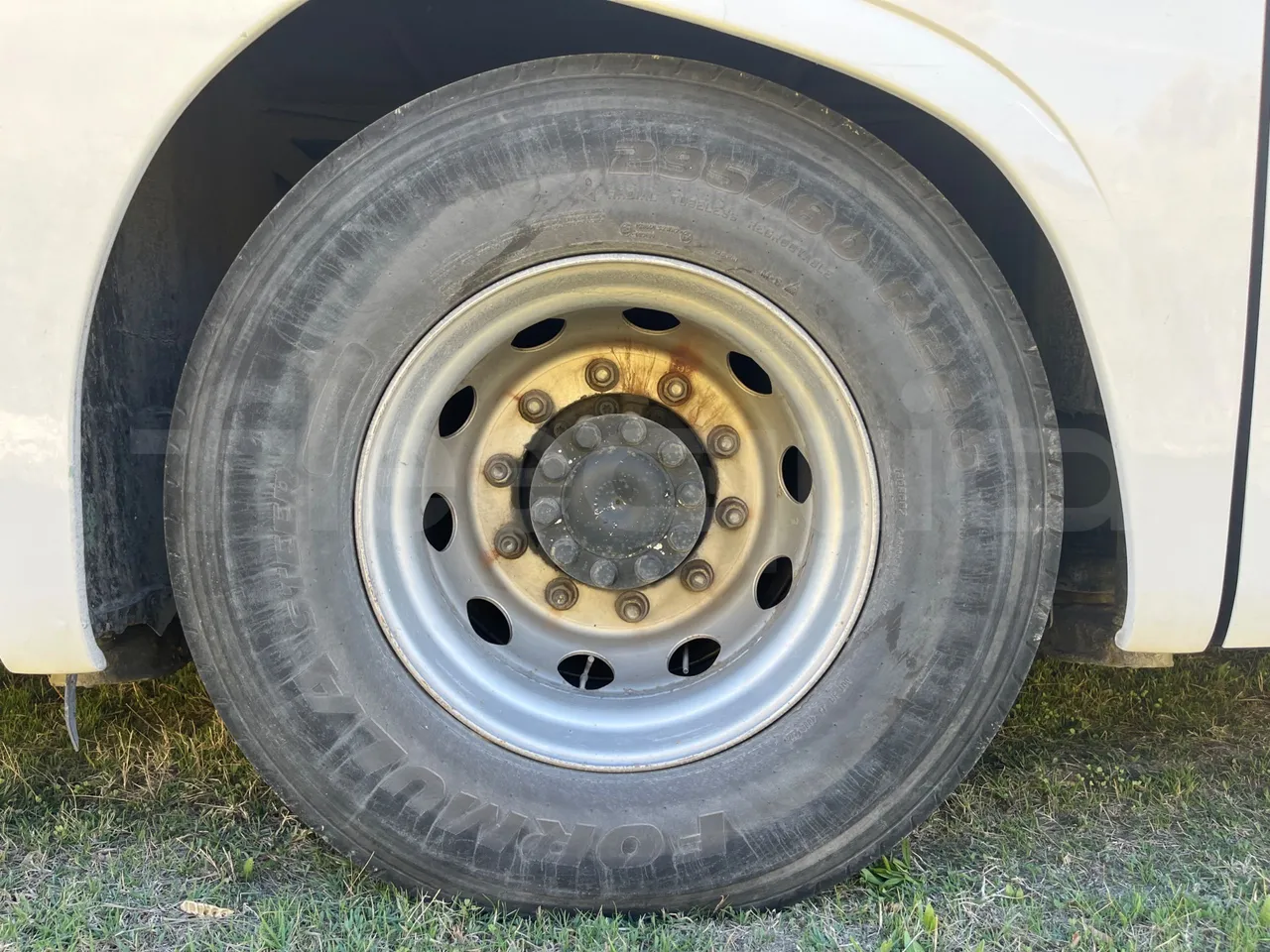 Mercedes-Benz Travego O580 15 RHD - EURO3 - 310kw - 12mt - rear left tire photo