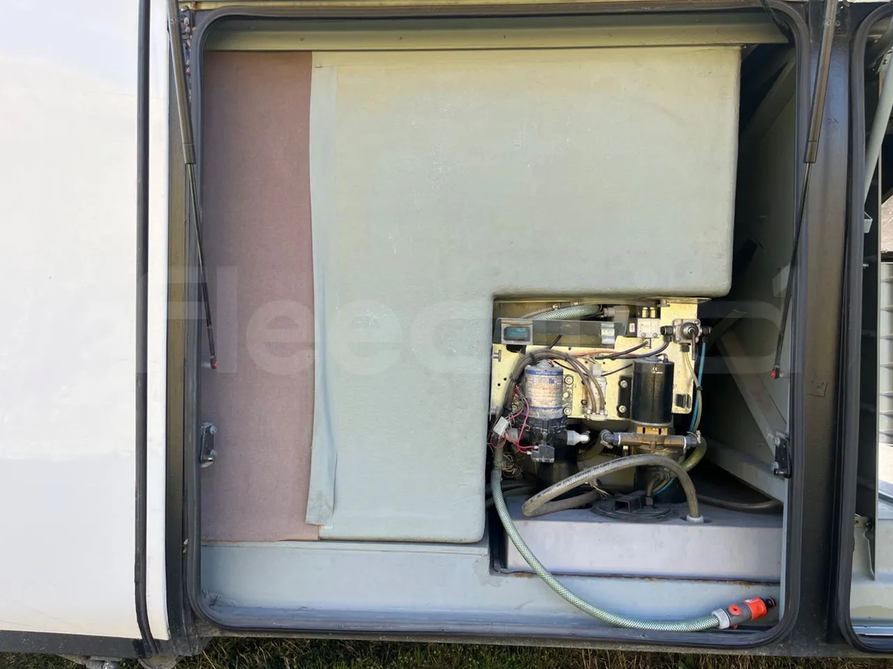 Mercedes-Benz Travego O580 15 RHD - EURO3 - 310kw - 12mt - turntable external (18m)