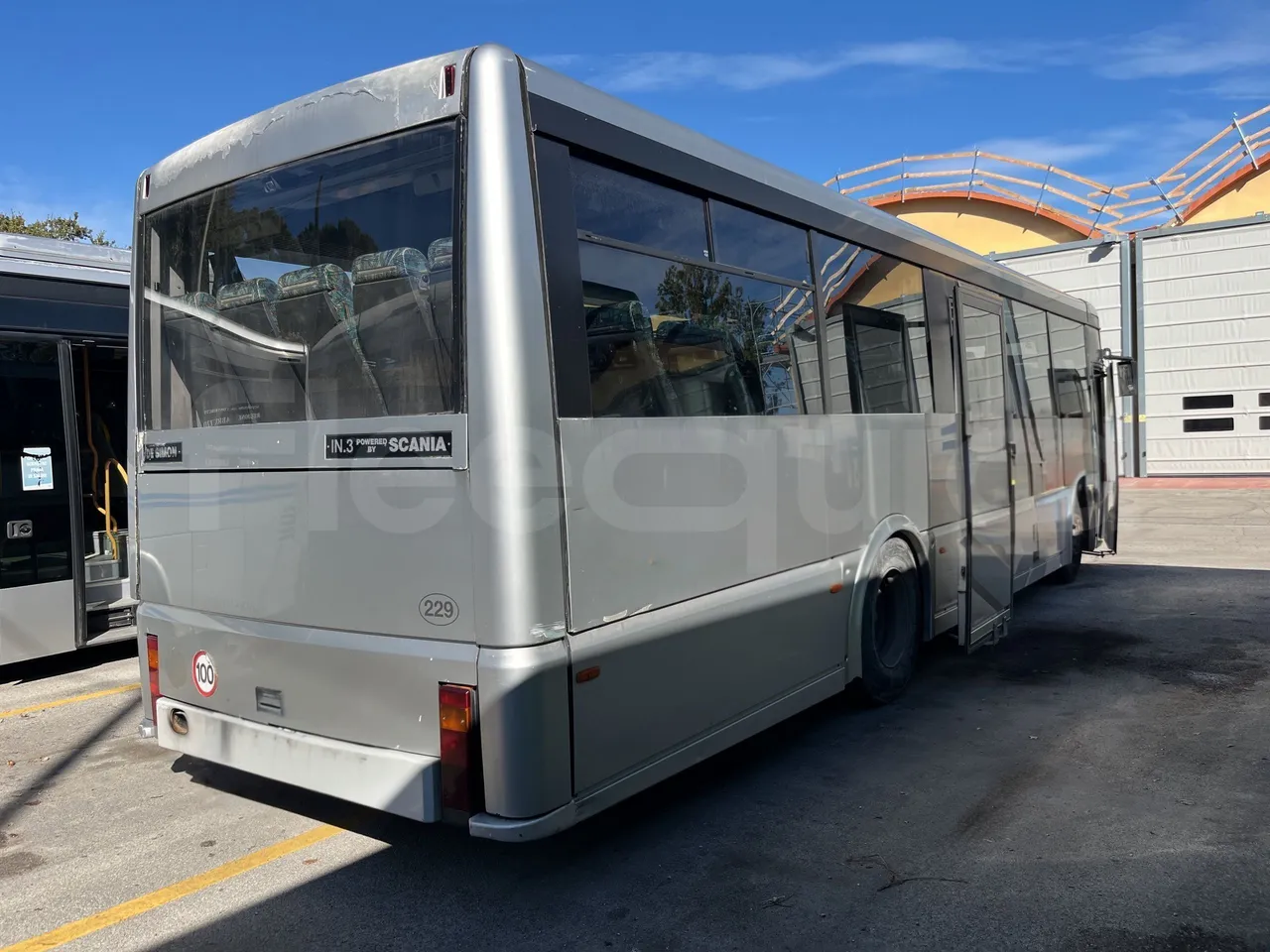 Scania De Simon - 3/4 Rear Right Side Doors Open