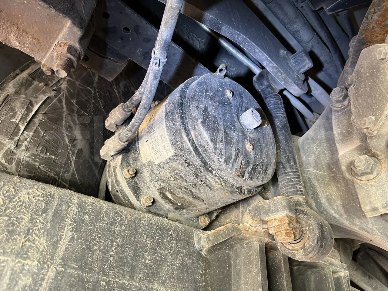 Scania De Simon - Second Axle Caliper Brakes Left Side