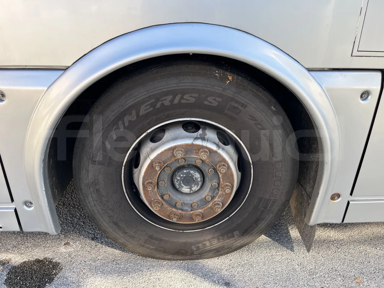 Scania De Simon - First Axle Left Side: Complete Tyre