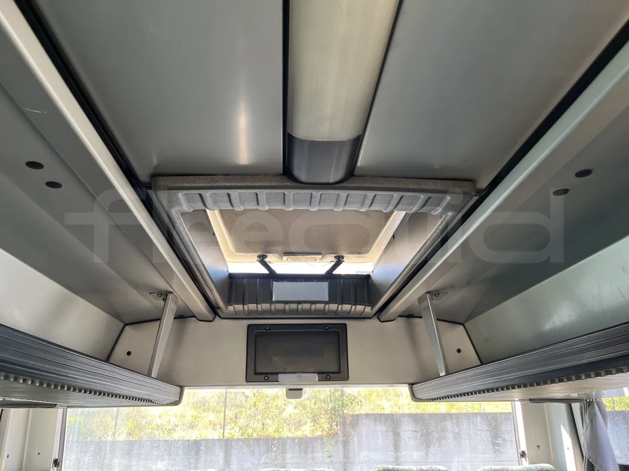Scania De Simon - Roof Hatch 2
