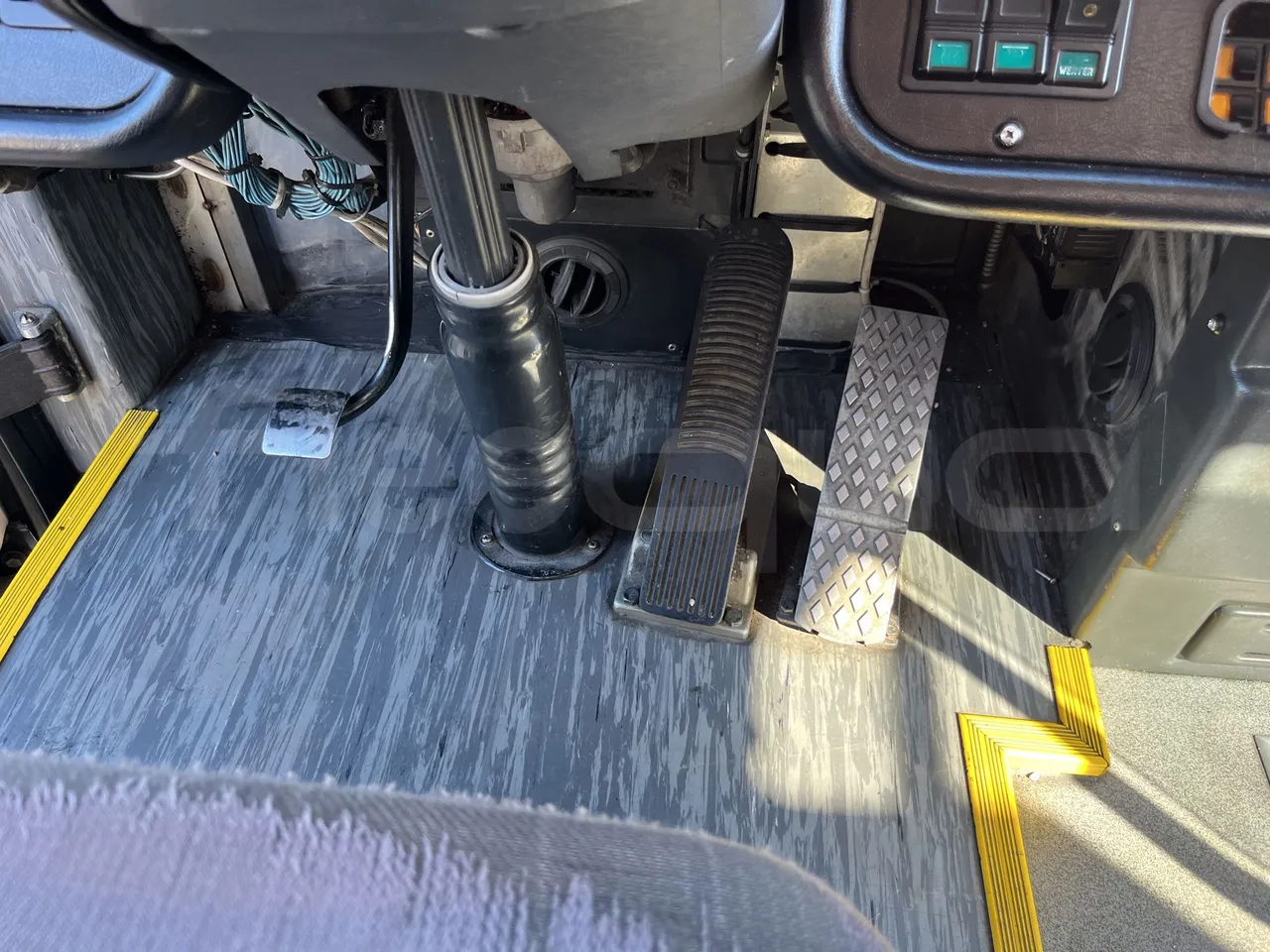 Scania De Simon - Onboard Device 3 Left Side