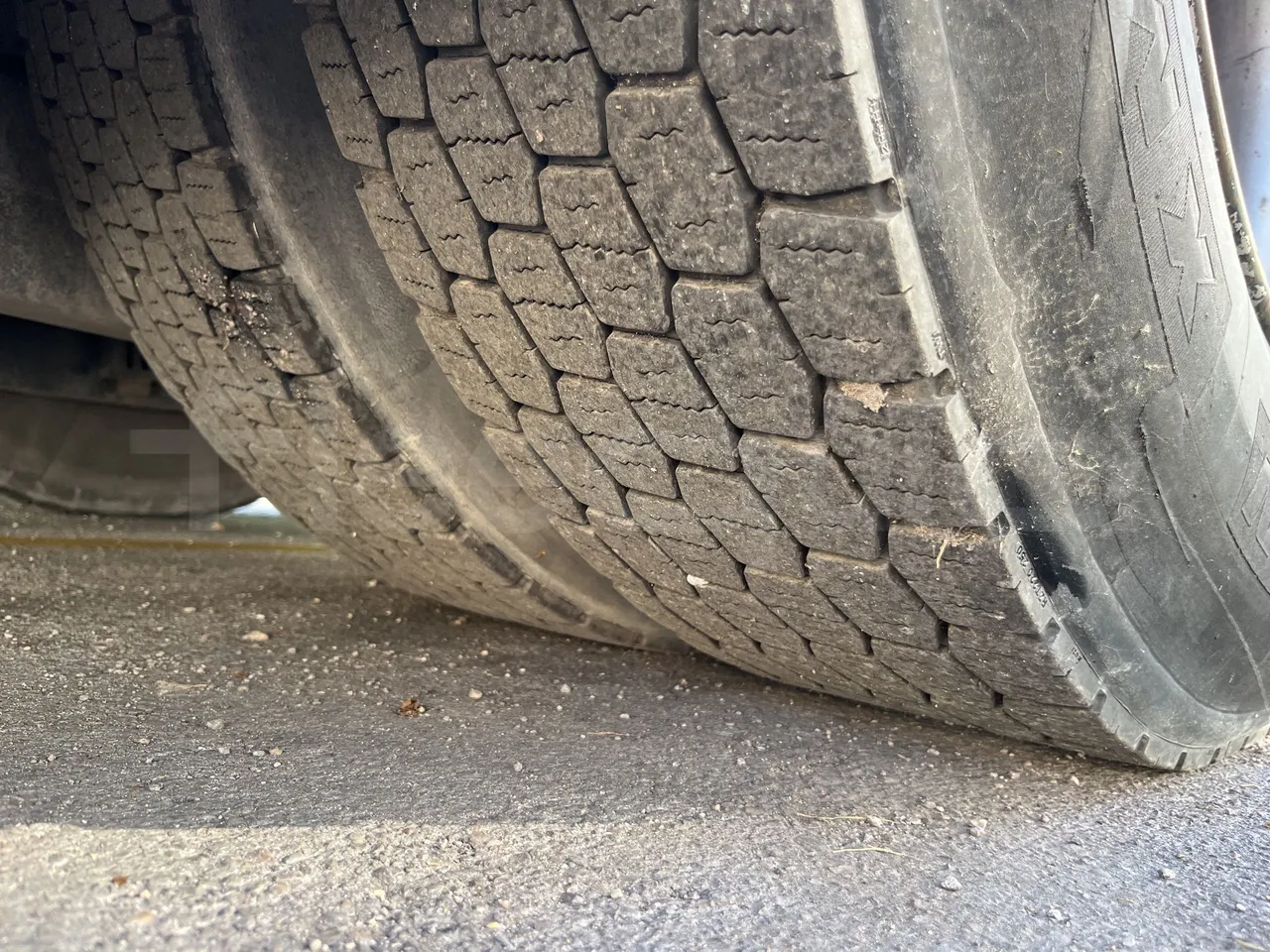 Scania De Simon - Second Axle Left Side: Tyre Tread
