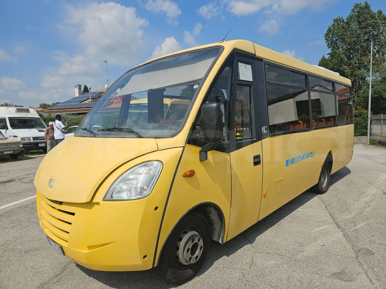 Iveco Cacciamali TS65-4350/ Euro5 - 100 Kw - 8,040 Mt - 3/4 front left (mandatory for bus to scrap)