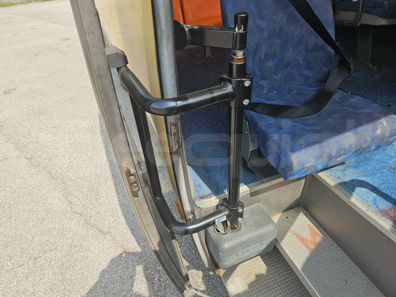 Iveco Cacciamali TS65-4350/ Euro5 - 100 Kw - 8,040 Mt - door mechanism photo