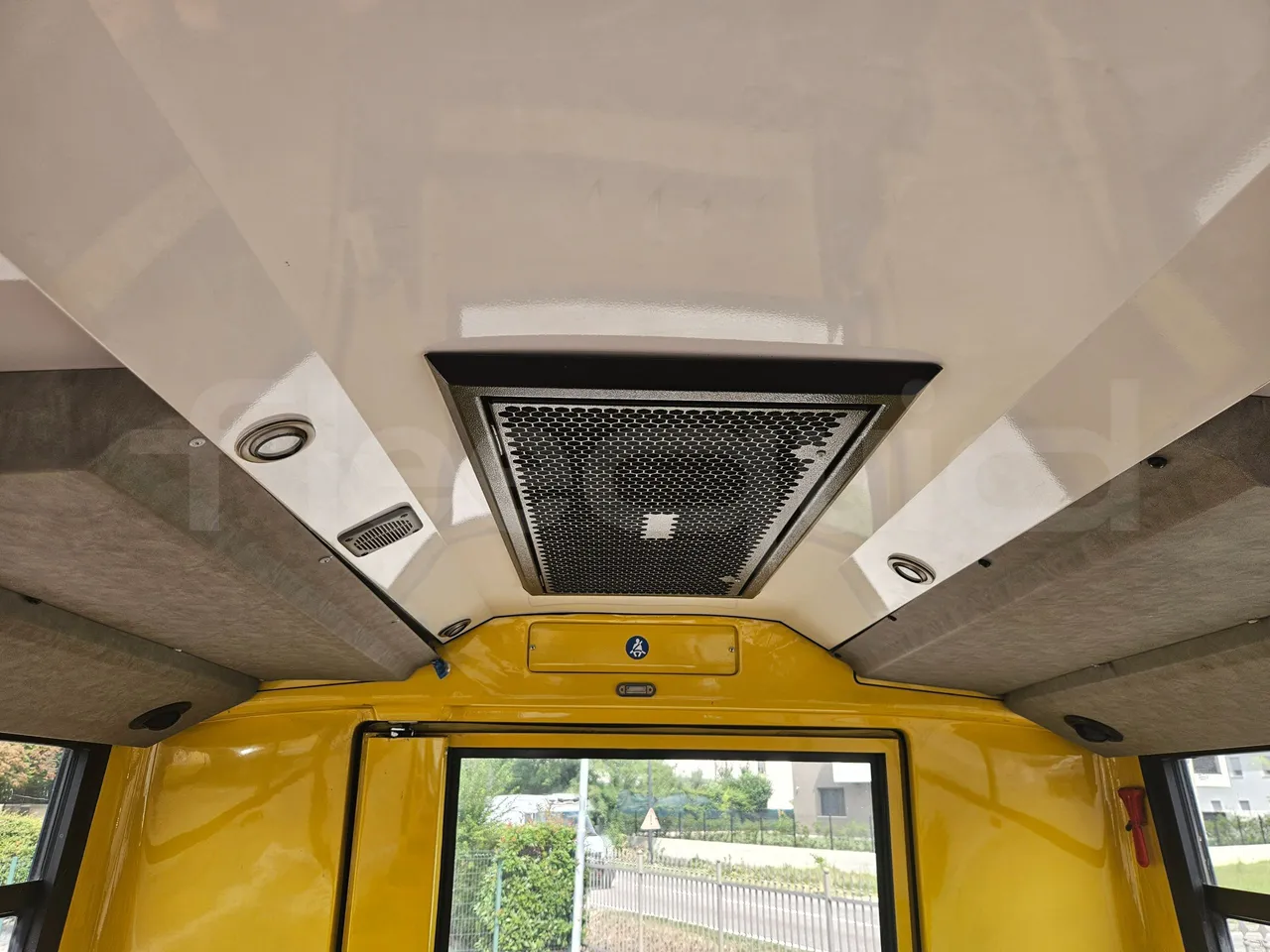 Iveco Cacciamali TS65-4350/ Euro5 - 100 Kw - 8,040 Mt - roof hatch 1
