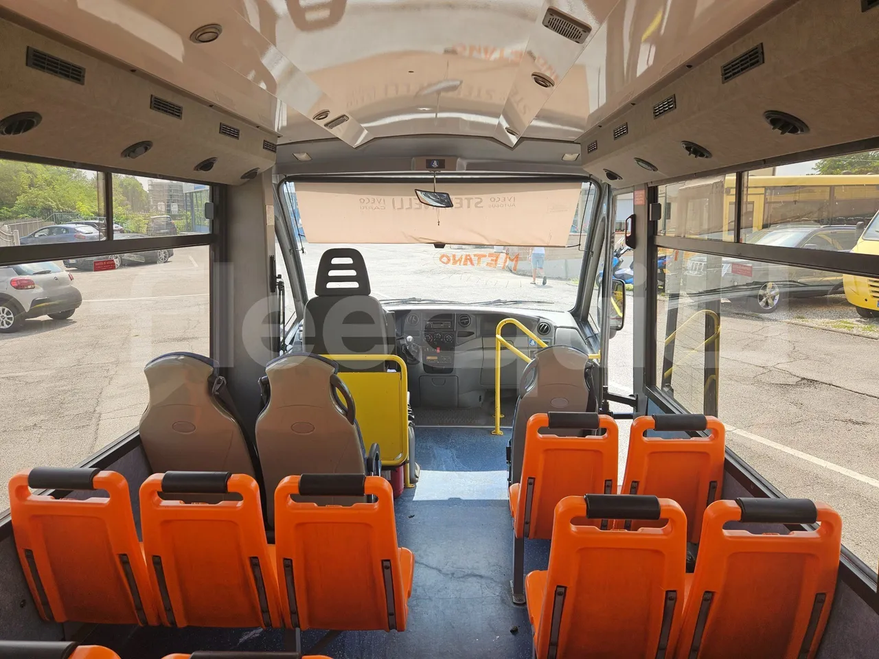 Iveco Cacciamali TS65-4350/ Euro5 - 100 Kw - 8,040 Mt - forward view middle aisle