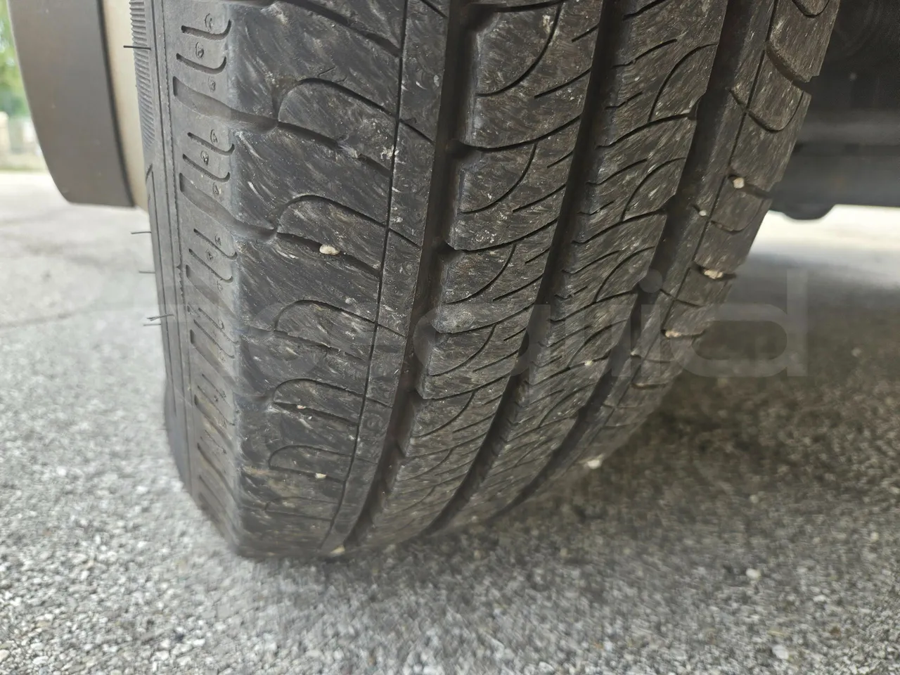 Iveco Cacciamali TS65-4350/ Euro5 - 100 Kw - 8,040 Mt - tread condition front tires right