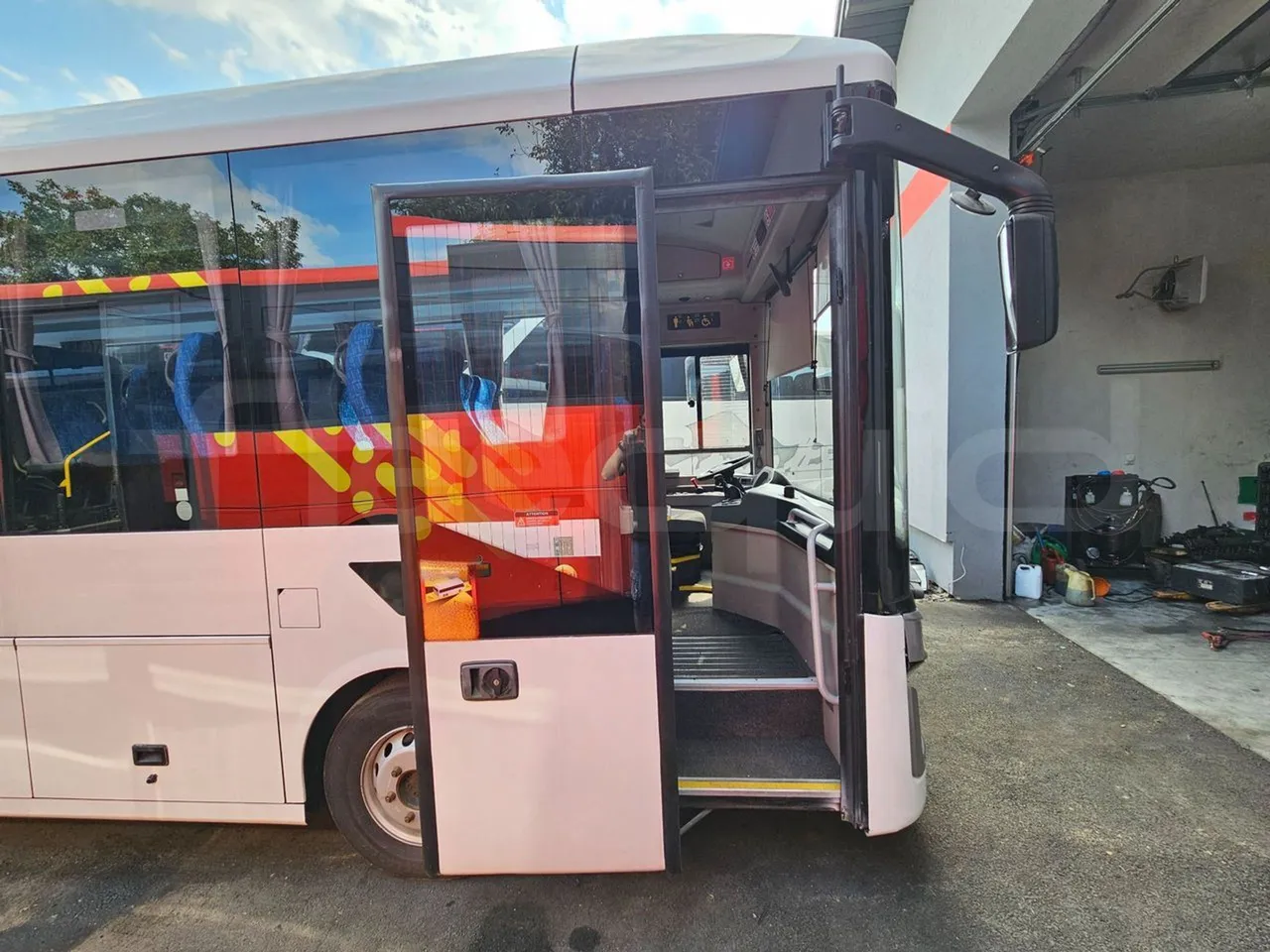 Karsan STAR M3V3CATYSLEN - kW 137 - EURO6 - 8.3m - front door 1 open