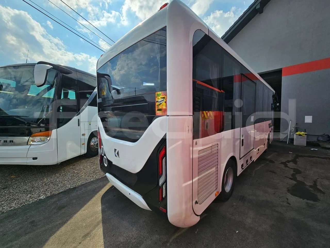 Karsan STAR M3V3CATYSLEN - kW 137 - EURO6 - 8.3m - 3/4 right rear doors closed