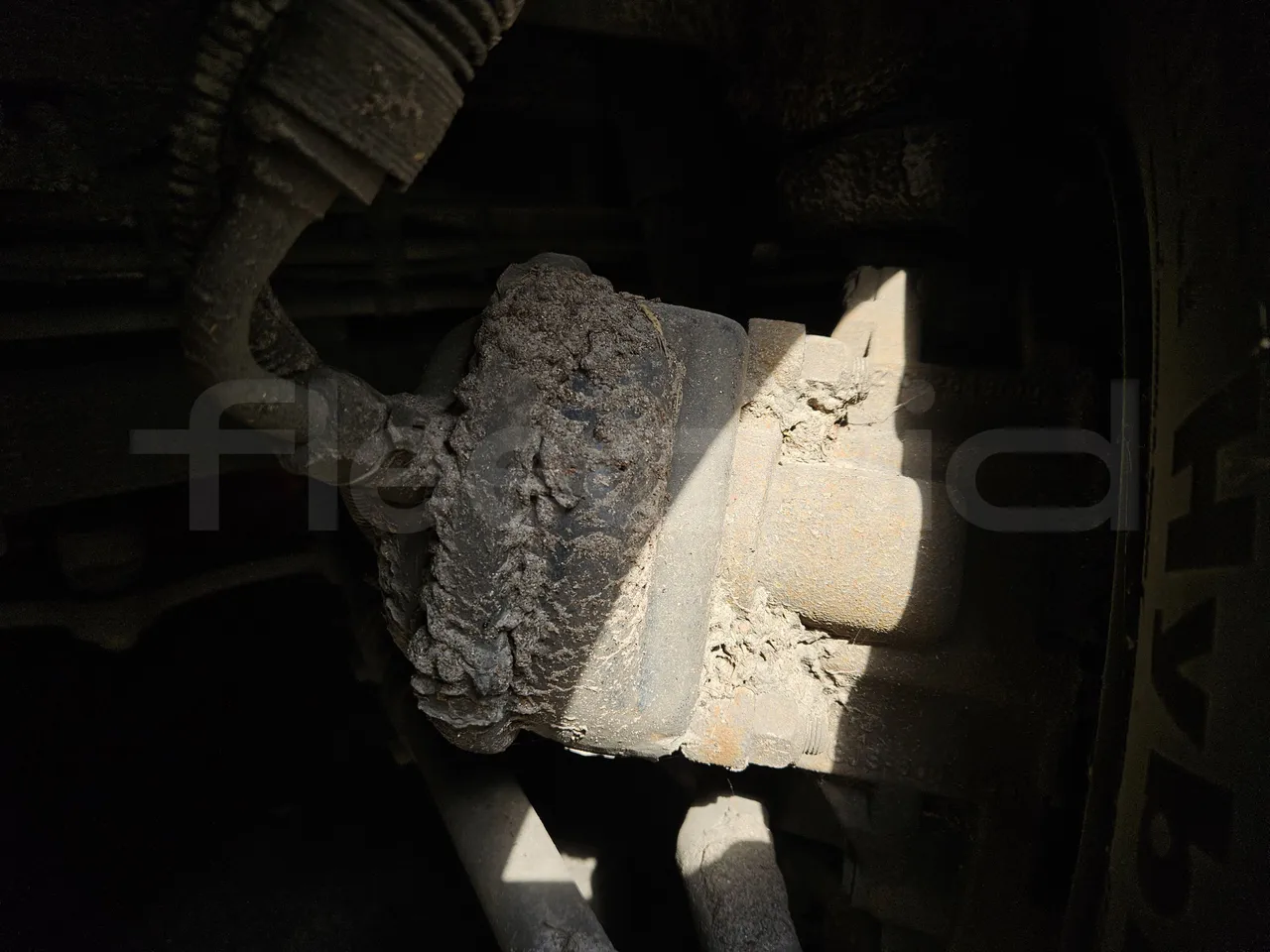 Karsan STAR M3V3CATYSLEN - kW 137 - EURO6 - 8.3m - front brake calipers left