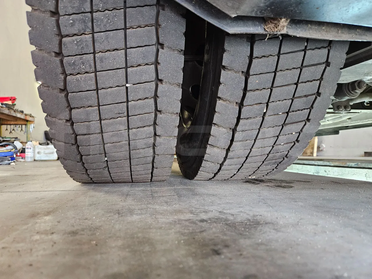 Karsan STAR M3V3CATYSLEN - kW 137 - EURO6 - 8.3m - tread condition second axle tires right