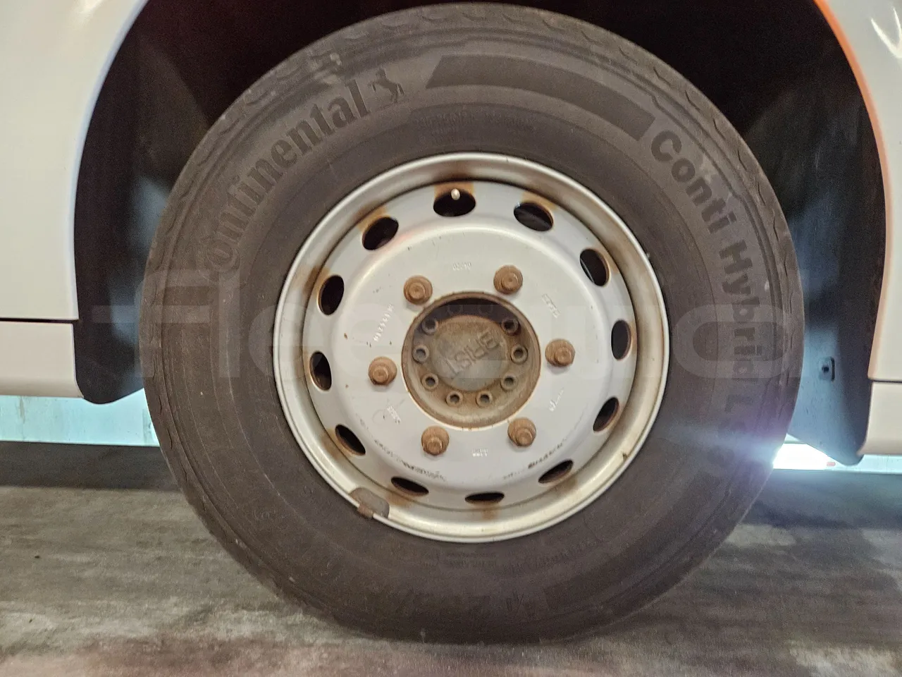 Karsan STAR M3V3CATYSLEN - kW 137 - EURO6 - 8.3m - front left tire measurements