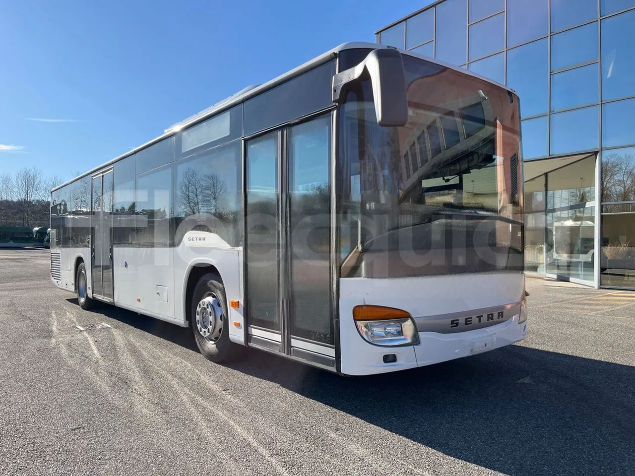 Setra S415 NF - EUR5 - 260kW - 11.95m - Base cover photo