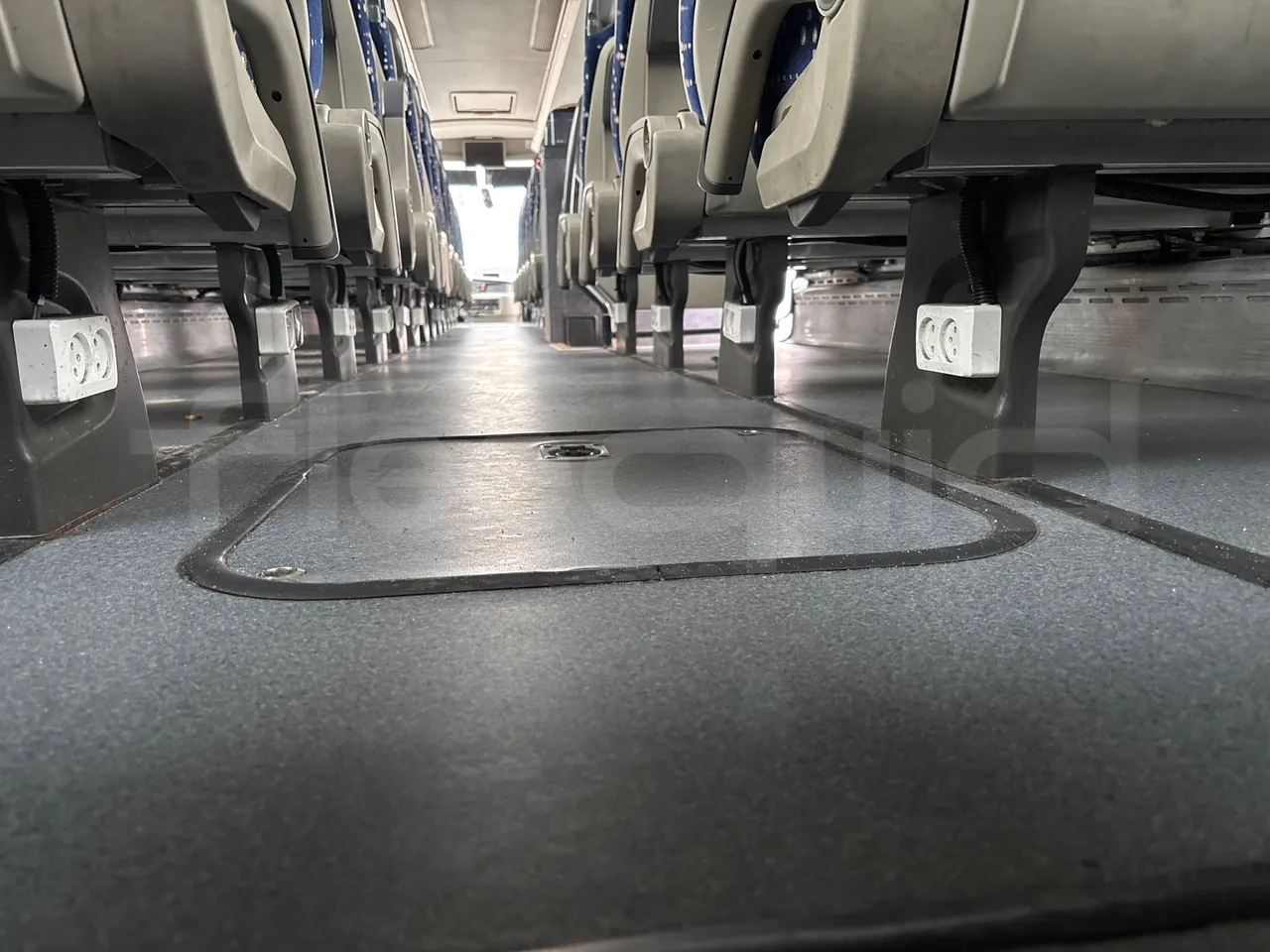 Vdl Futura FHD2 - Euro6 - 271kW - 12.870mt - seat brackets photo