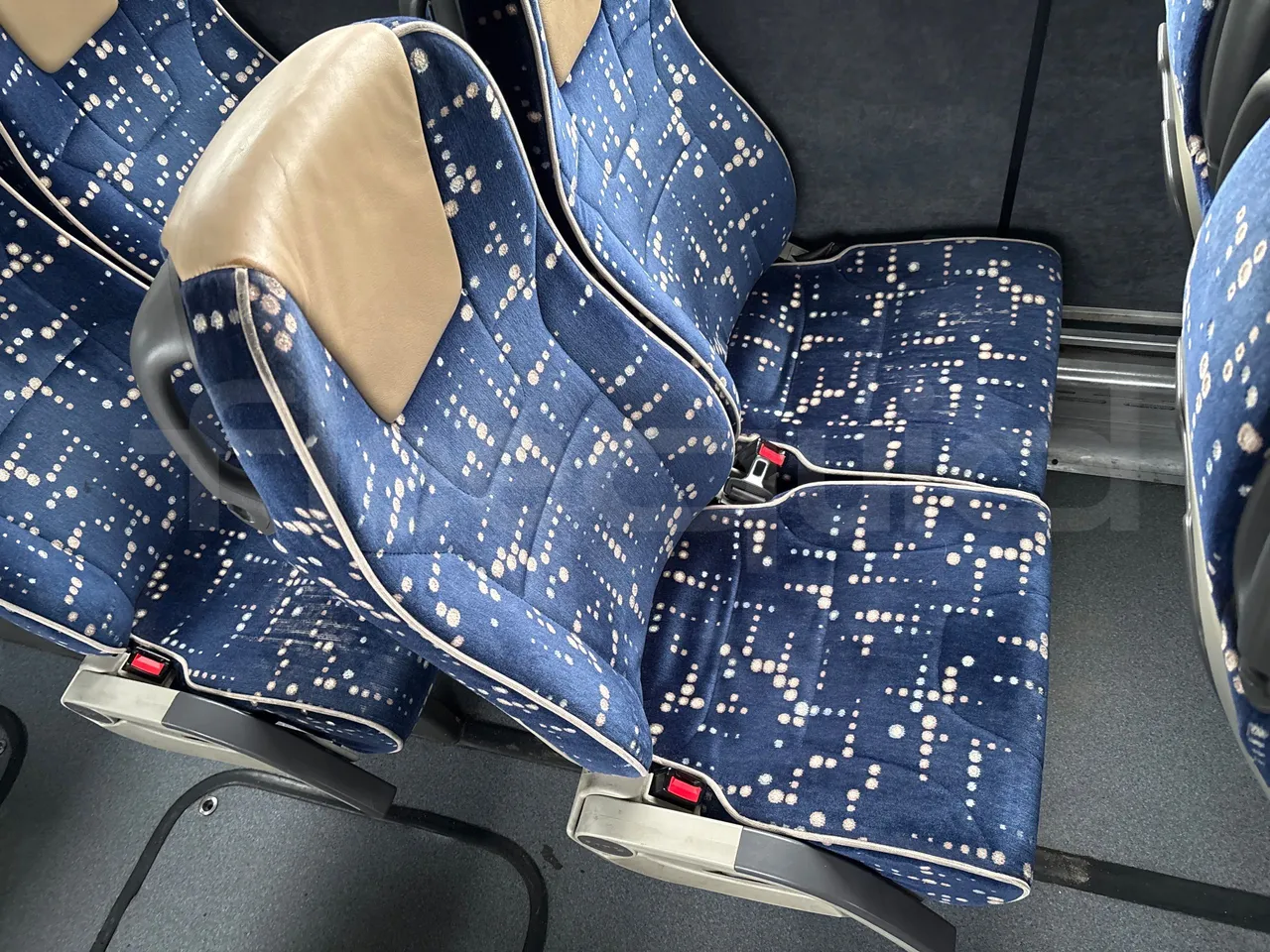 Vdl Futura FHD2 - Euro6 - 271kW - 12.870mt - single seat detail