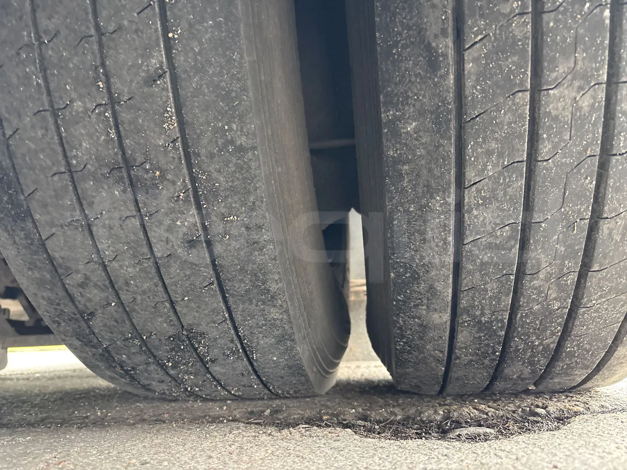 Vdl Futura FHD2 - Euro6 - 271kW - 12.870mt - tread condition second axle tires left