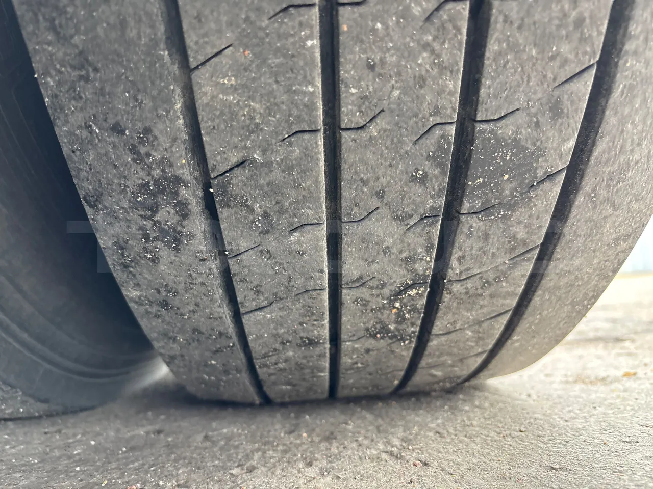 Vdl Futura FHD2 - Euro6 - 271kW - 12.870mt - tread condition second axle tires right