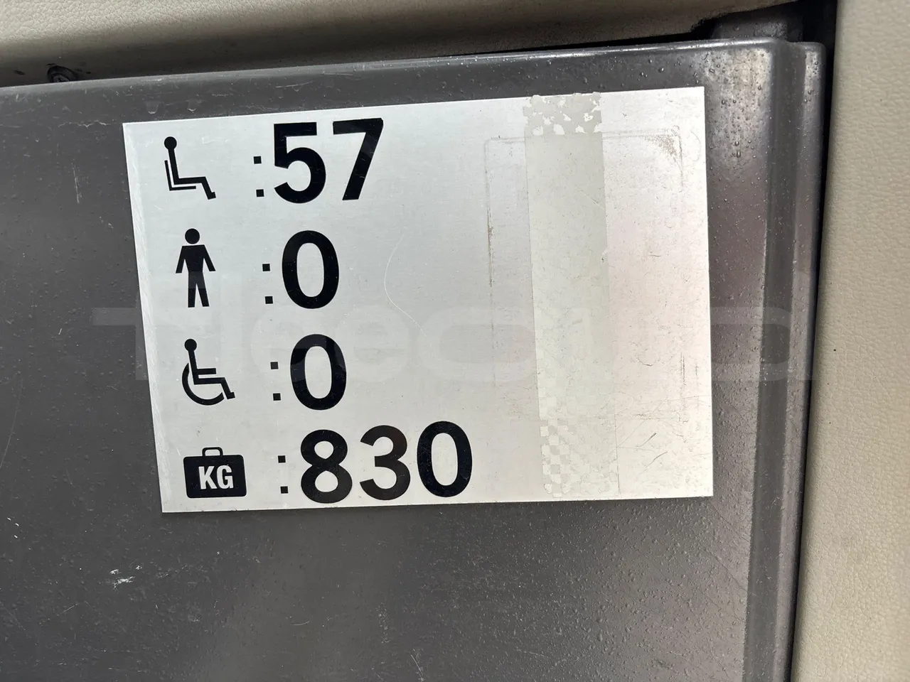 Vdl Futura FHD2 - Euro6 - 271kW - 12.870mt - seat plate photo