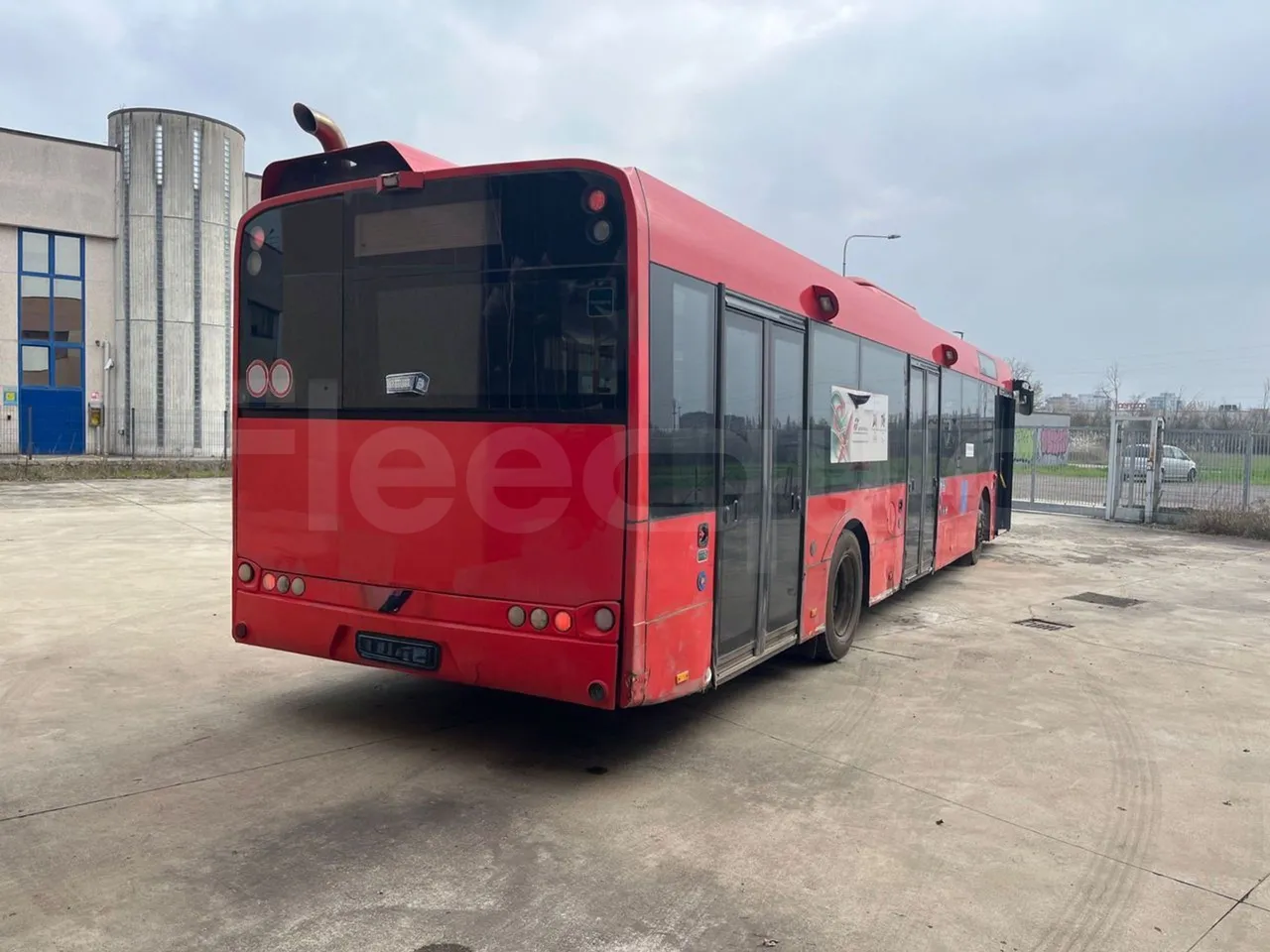 Solaris Urbino 12 - Euro6 - 240kW - 12mt - 3/4 right rear doors closed