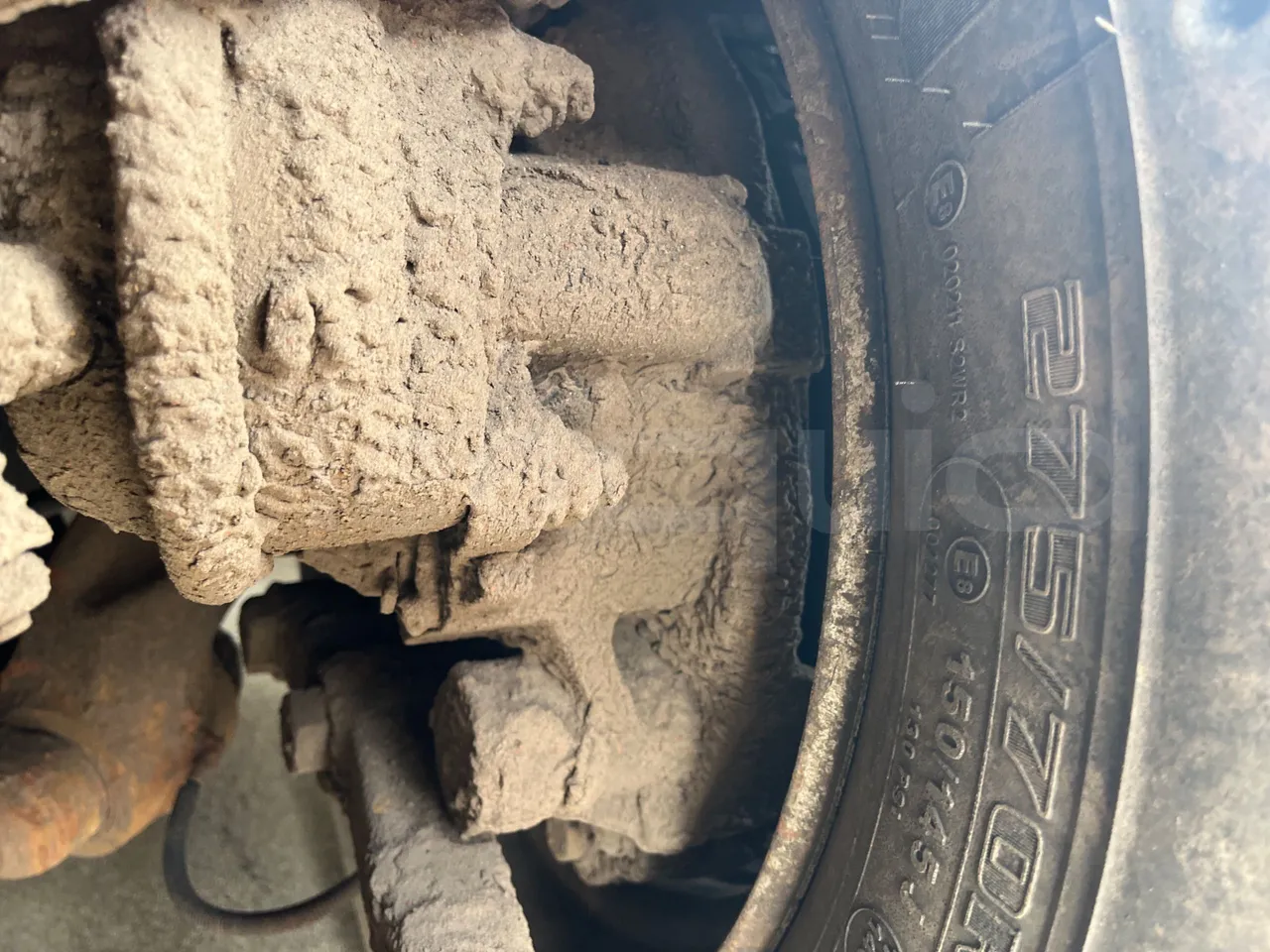 Solaris Urbino 12 - Euro6 - 240kW - 12mt - front brake calipers left