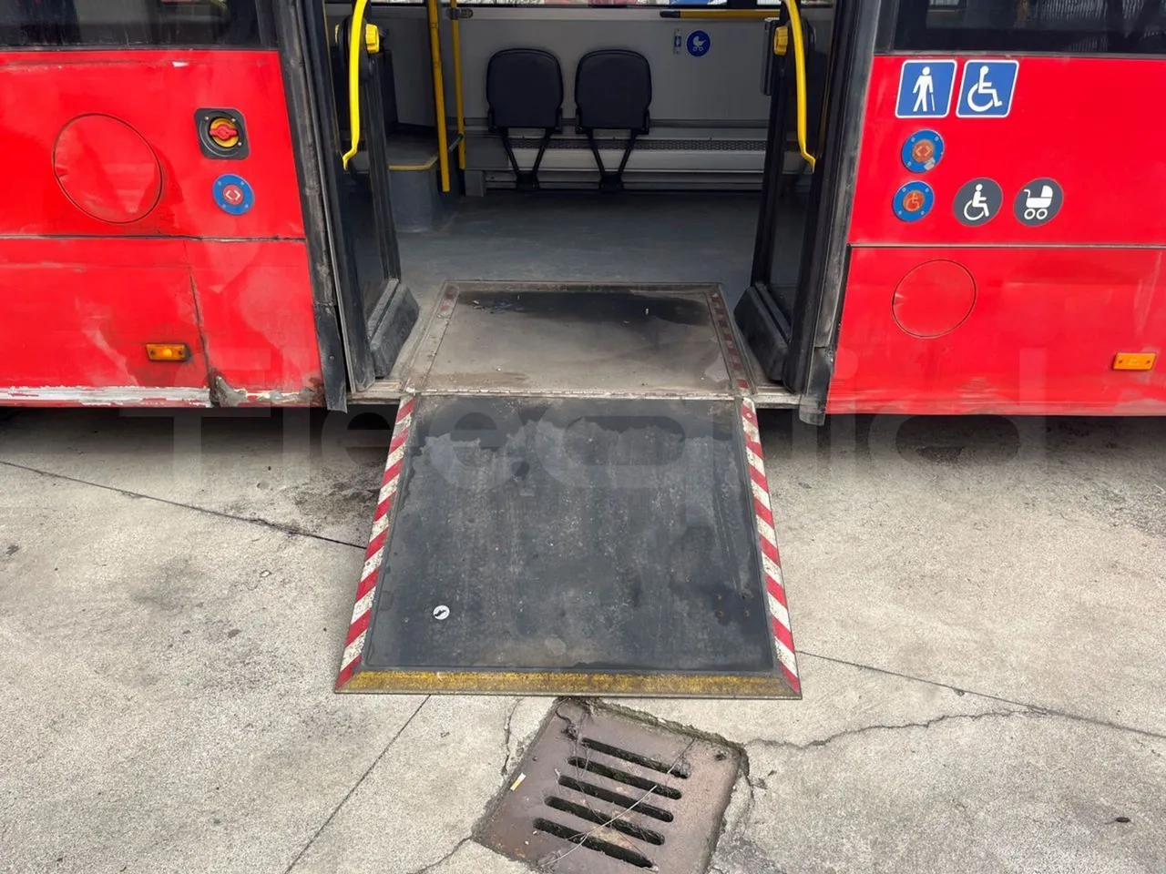 Solaris Urbino 12 - Euro6 - 240kW - 12mt - platform open photo