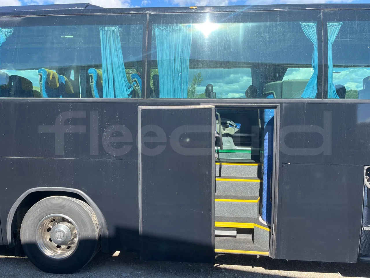 Irizar Scania Century K114IB - EUR3 - 250kW - 12m - front door 3 open