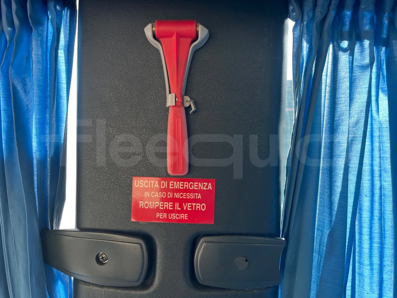 Irizar Scania Century K114IB - EUR3 - 250kW - 12m - disabled area photo