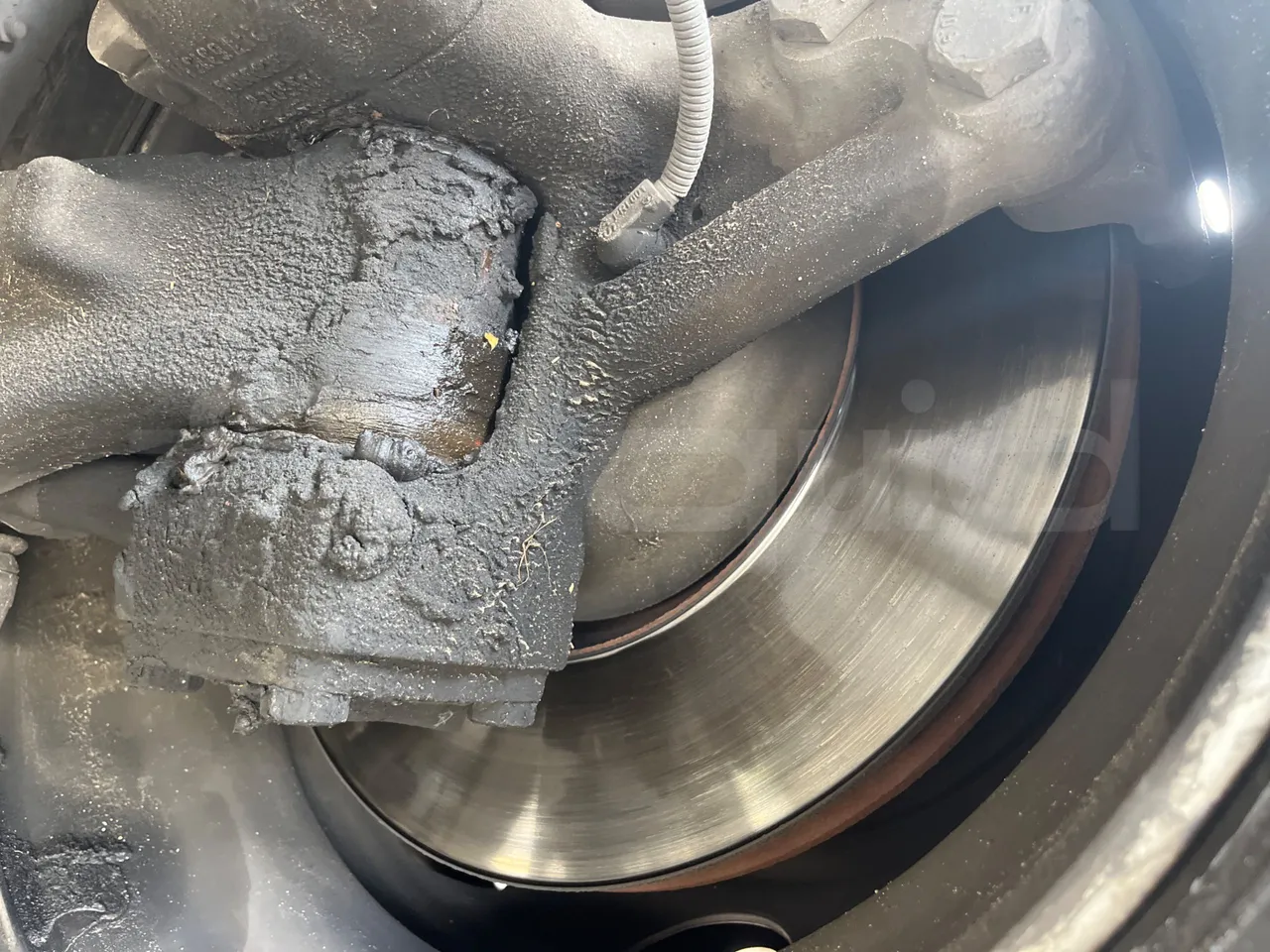 Irizar Scania Century K114IB - EUR3 - 250kW - 12m - front discs right