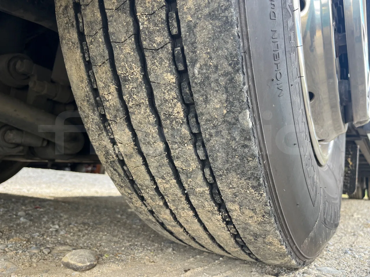 Irizar Scania Century K114IB - EUR3 - 250kW - 12m - tread condition front tires right