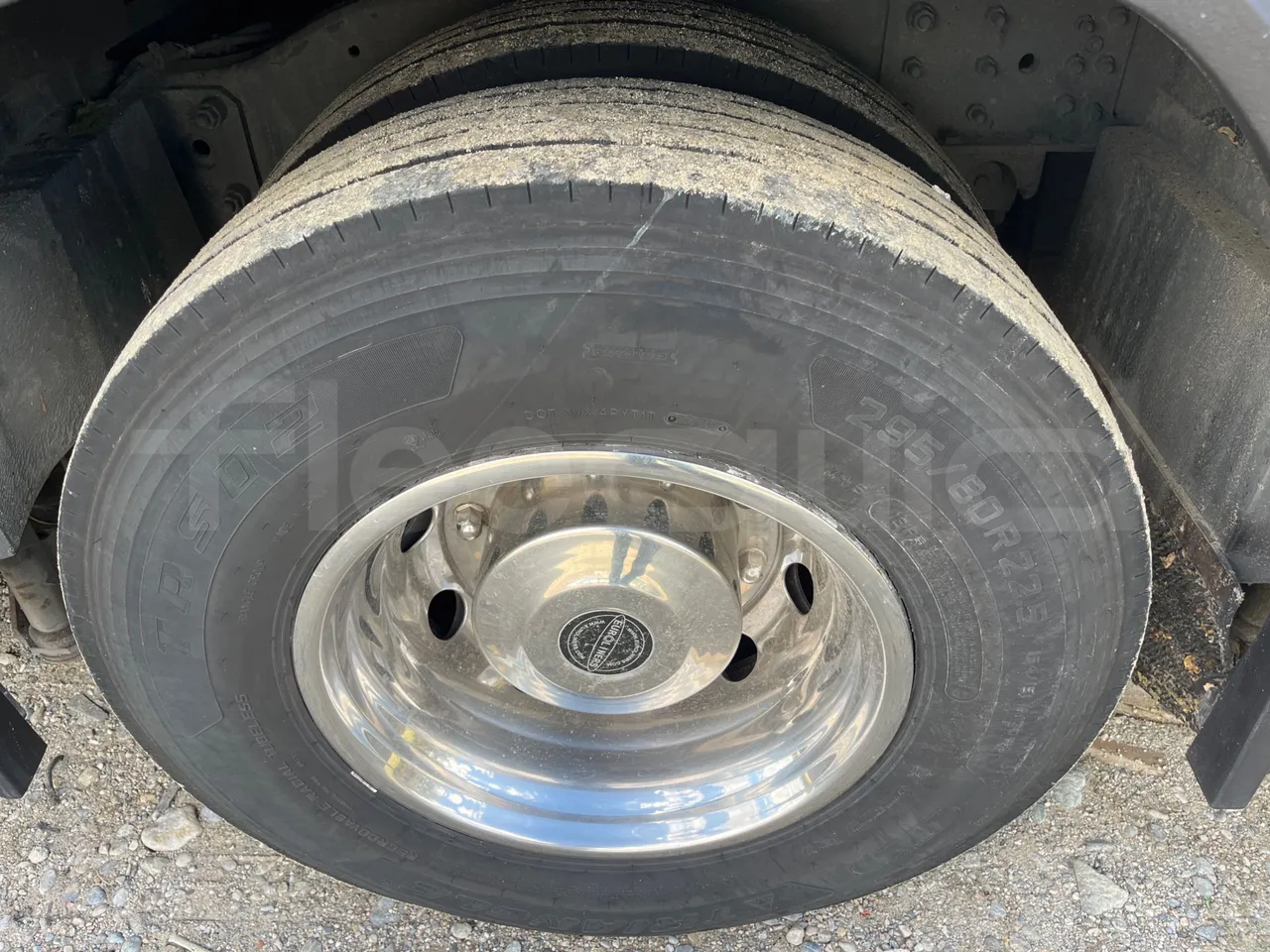 Irizar Scania Century K114IB - EUR3 - 250kW - 12m - tread condition second axle tires left