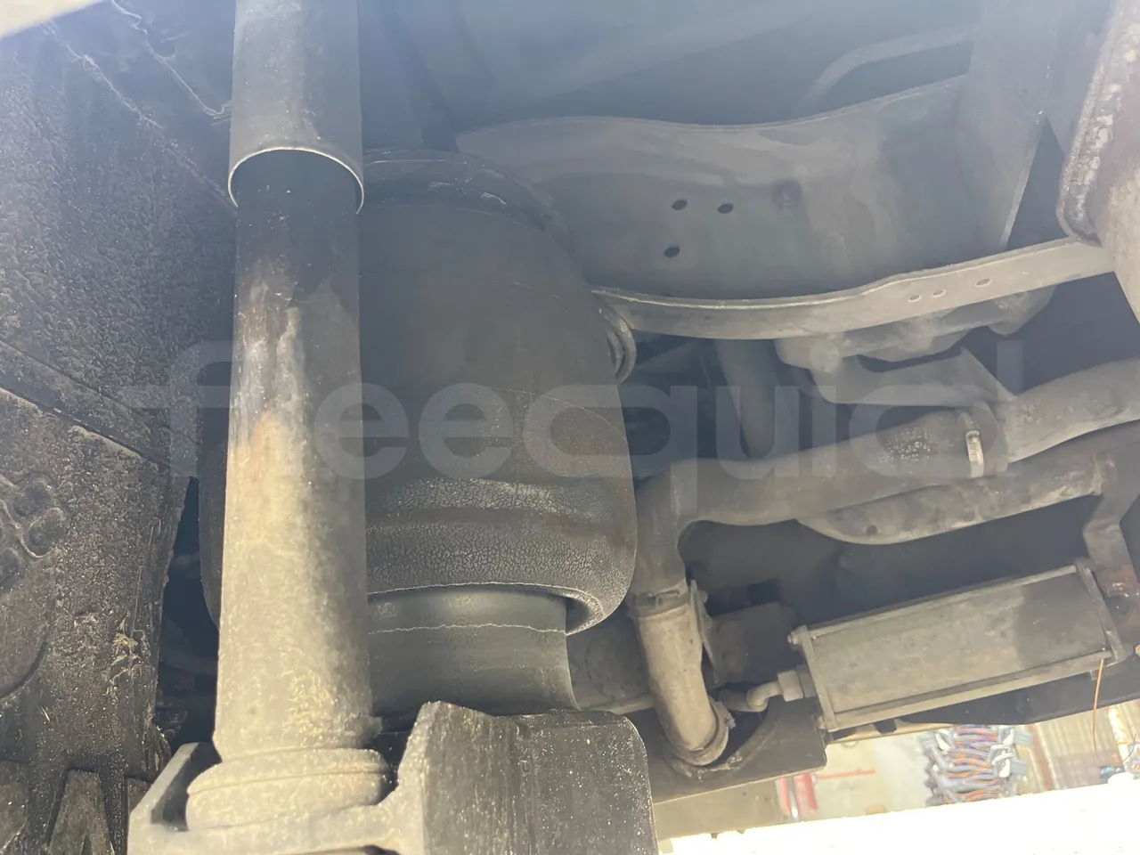 Irizar Scania Century K114IB - EUR3 - 250kW - 12m - axle 2 shock absorbers 1 left