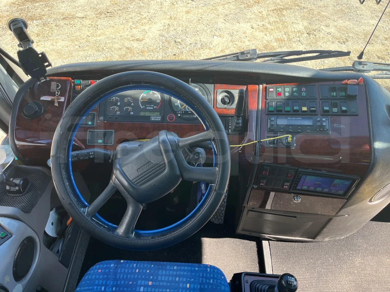 Irizar Scania Century K114IB - EUR3 - 250kW - 12m - steering wheel photo