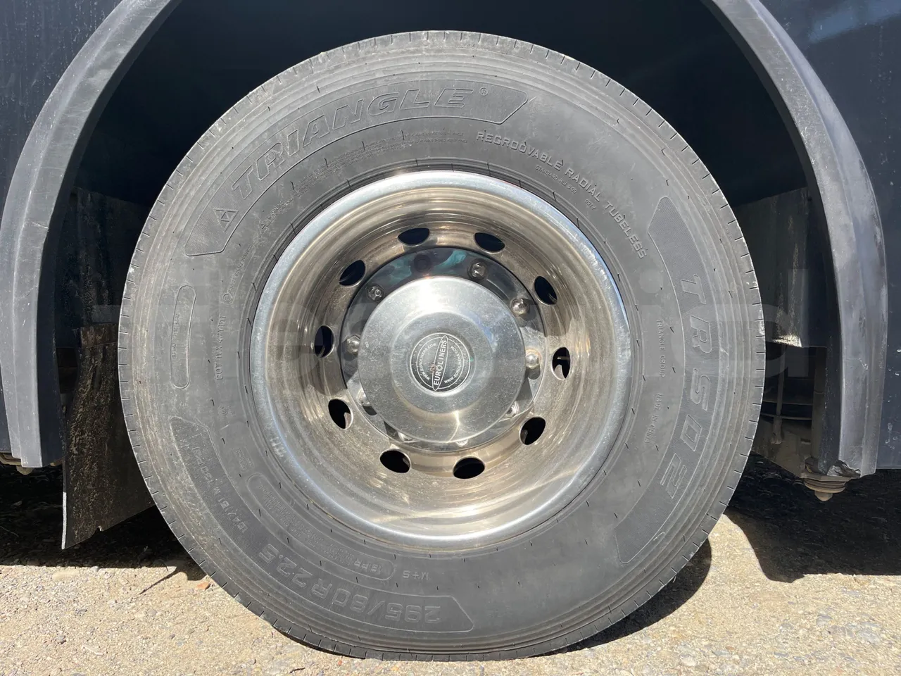Irizar Scania Century K114IB - EUR3 - 250kW - 12m - rear left tire photo