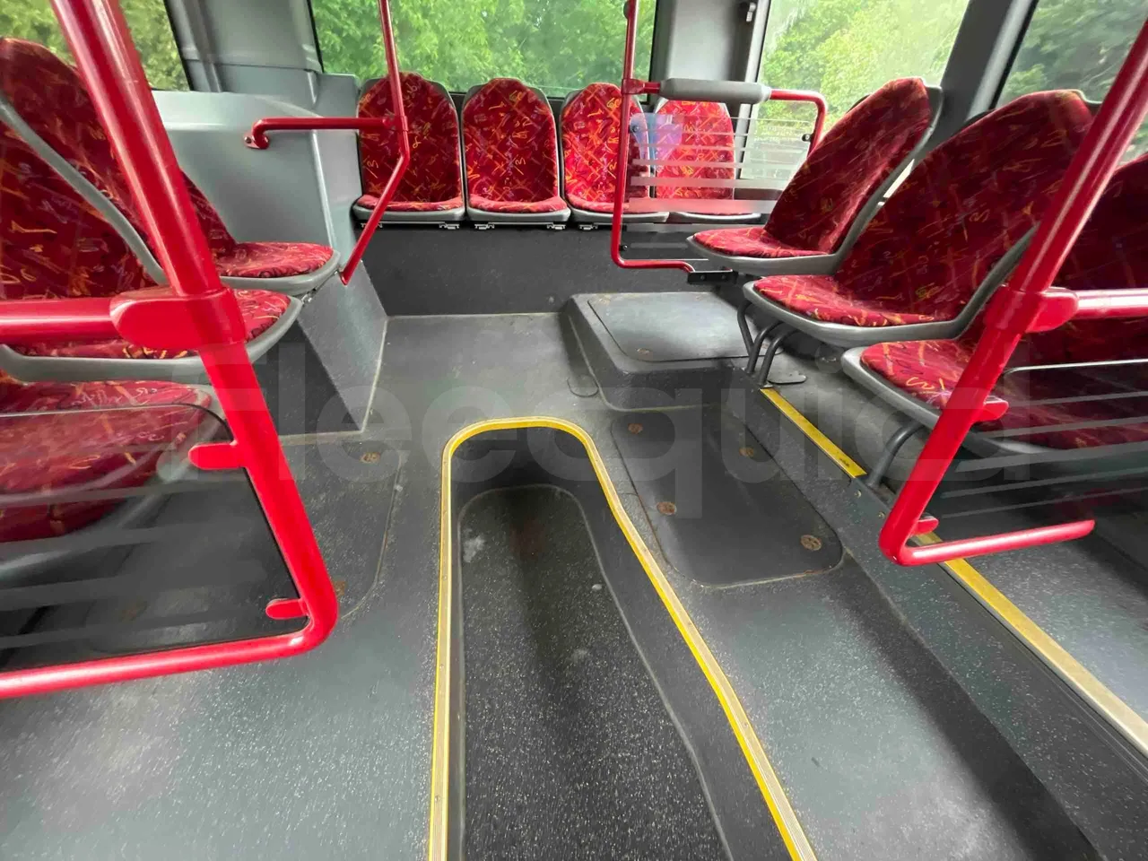 Mercedes-Benz Citaro - floor hatches photo