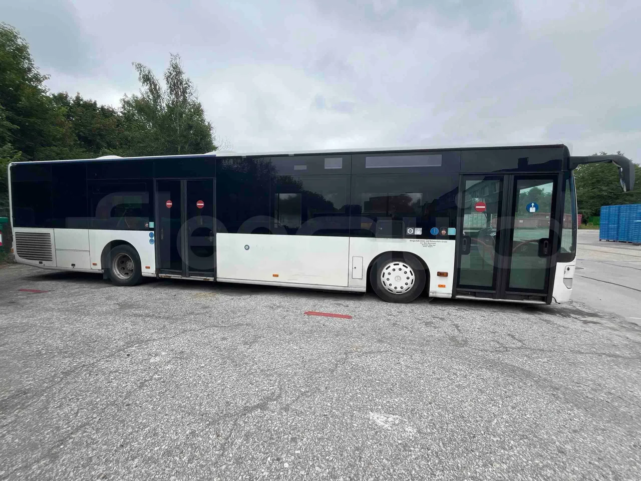 Mercedes-Benz Citaro - right side doors closed