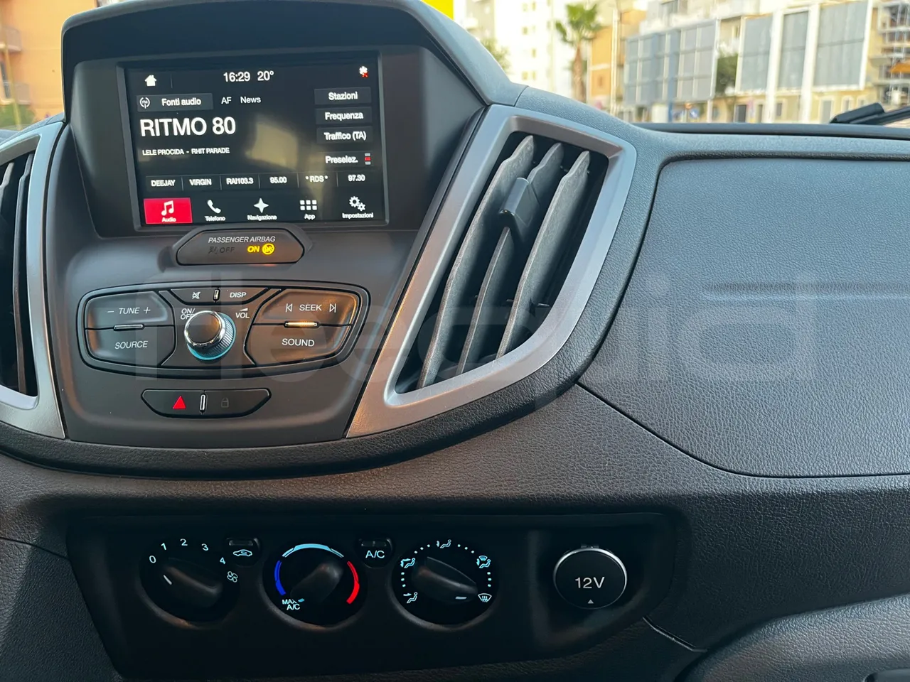 Ford Transit FAD - Euro6B - 125kW - 5.981mt - onboard devices 1