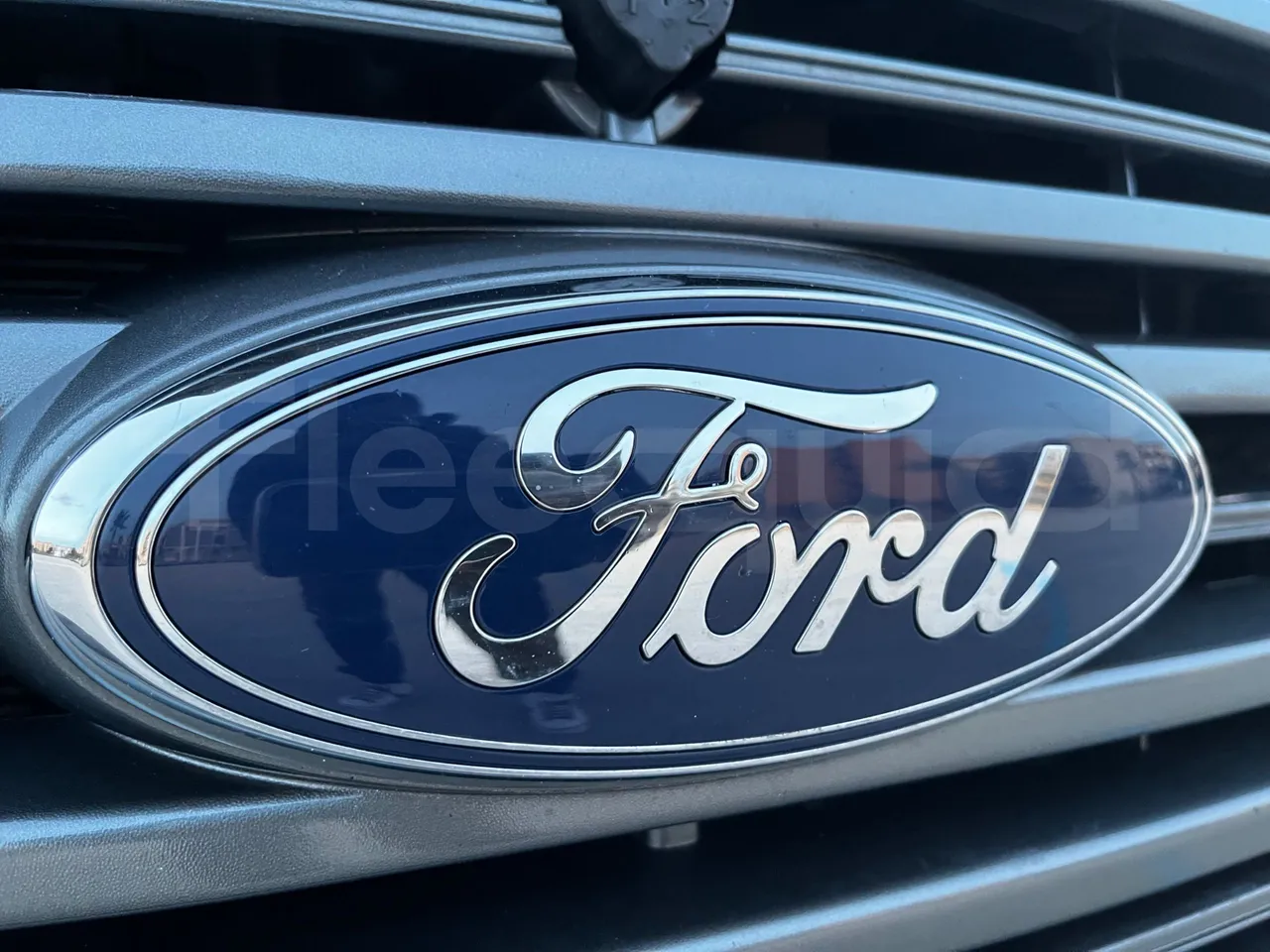 Ford Transit FAD - Euro6B - 125kW - 5.981mt - external compartments photo