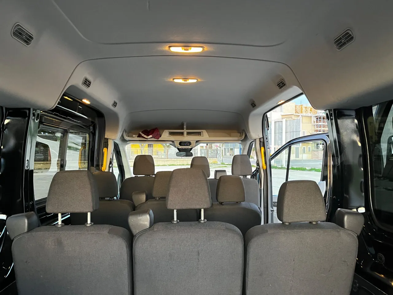 Ford Transit FAD - Euro6B - 125kW - 5.981mt - forward view all seats last row height
