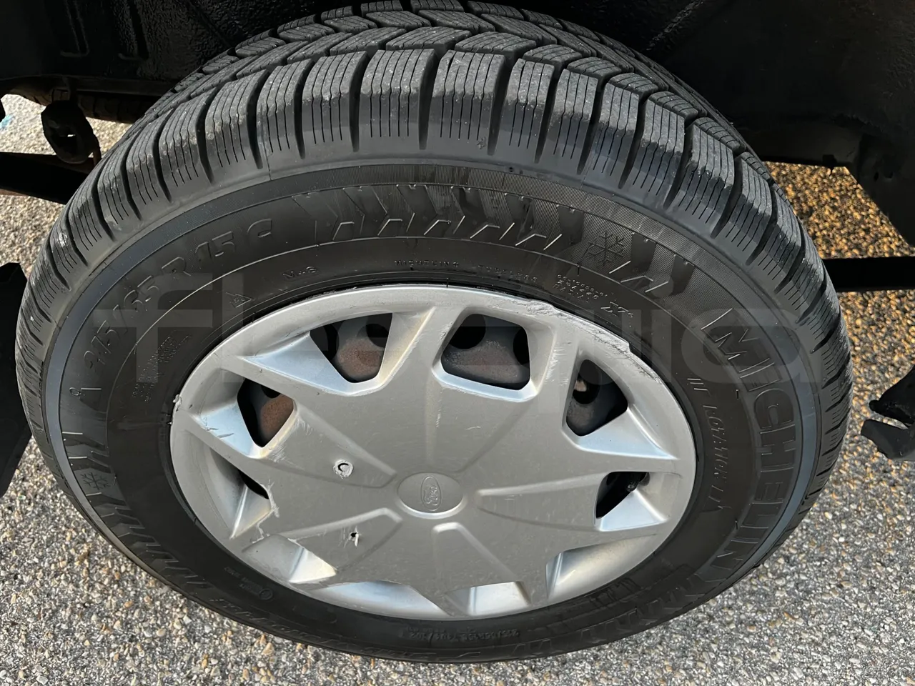 Ford Transit FAD - Euro6B - 125kW - 5.981mt - tread condition second axle tires left