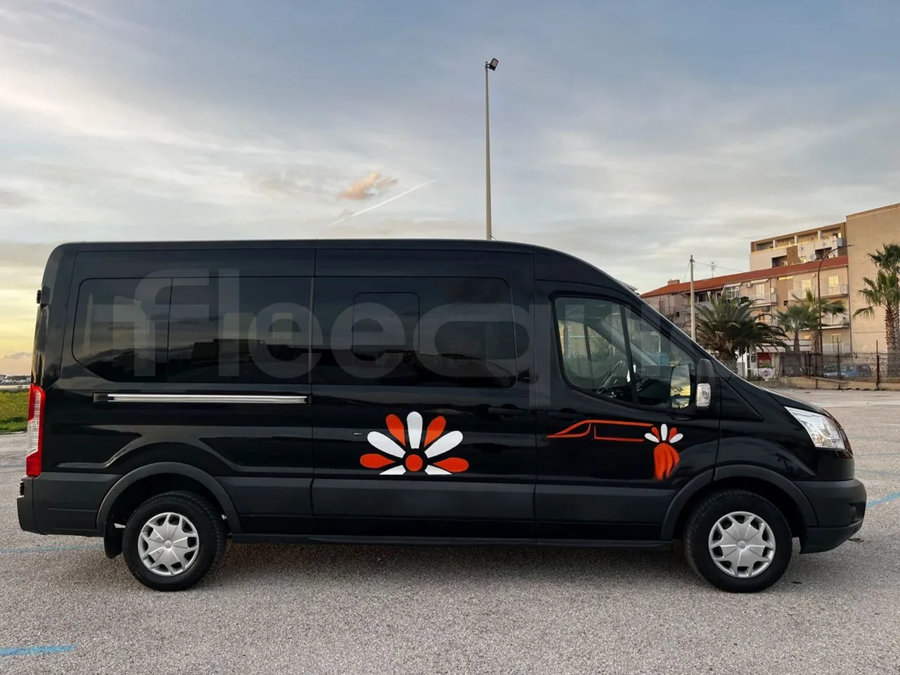 Ford Transit FAD - Euro6B - 125kW - 5.981mt - right side doors closed