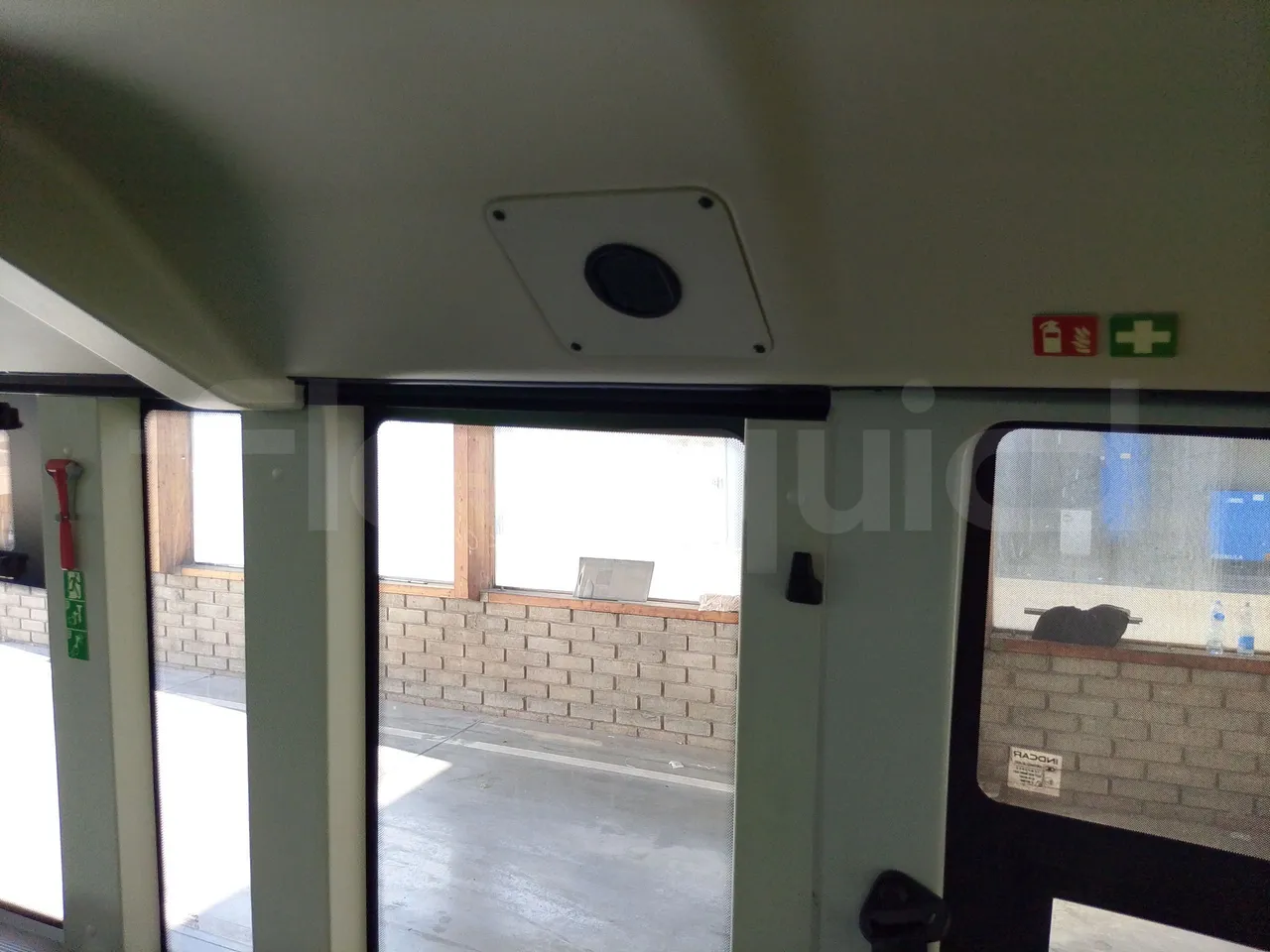 Iveco Indcar WGIVMY11 MOBI SCUOLABUS - EUR6 - 100Kw - 8,592m - driver microphone accessories photo